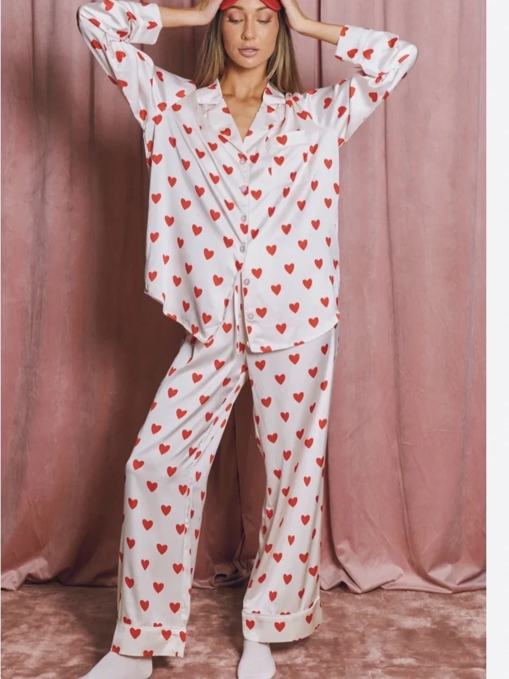 Show Me Your MuMu White Satin Pajama Set with Red Heart Print